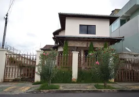 Foto 1 de Casa com 7 Quartos à venda, 540m² em Havaí, Belo Horizonte