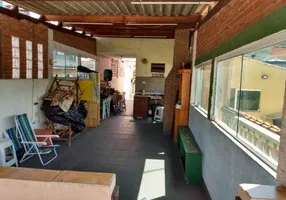 Foto 1 de Sobrado com 4 Quartos à venda, 180m² em Jardim Jaraguá, São Paulo
