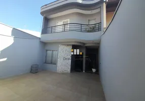 Foto 1 de Sobrado com 3 Quartos à venda, 194m² em Parque Nova Carioba, Americana