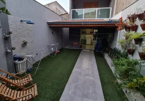 Foto 1 de Sobrado com 4 Quartos à venda, 190m² em Piratininga, Osasco