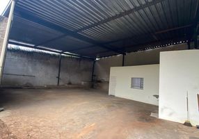 Foto 1 de Galpão/Depósito/Armazém para venda ou aluguel, 200m² em , São José da Lapa