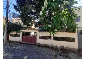 Foto 1 de Casa com 5 Quartos à venda, 290m² em Santa Lúcia, Vitória
