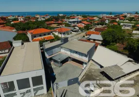 Foto 1 de Sobrado com 4 Quartos à venda, 275m² em Salinas, Balneário Barra do Sul