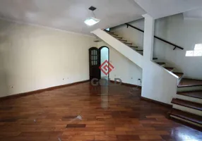Foto 1 de Sobrado com 3 Quartos para alugar, 193m² em Jardim Santo Antonio, Santo André