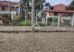 Foto 1 de Casa com 4 Quartos à venda, 132m² em Guarujá, Porto Alegre