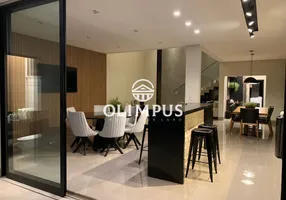 Foto 1 de Casa de Condomínio com 3 Quartos para alugar, 254m² em Jardim Sul, Uberlândia