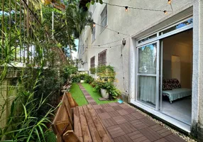 Foto 1 de Apartamento com 2 Quartos à venda, 74m² em Enseada, Guarujá