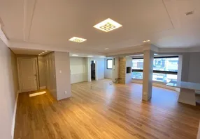 Foto 1 de Apartamento com 4 Quartos à venda, 160m² em Centro, Criciúma