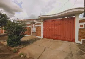 Foto 1 de Sobrado com 4 Quartos à venda, 260m² em Jardim Paraiso, Botucatu