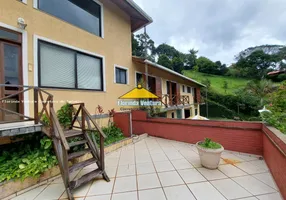 Foto 1 de Casa de Condomínio com 5 Quartos à venda, 250m² em Albuquerque, Teresópolis