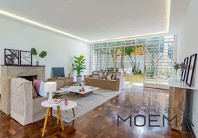 Foto 1 de Casa com 4 Quartos para alugar, 200m² em Moema, São Paulo