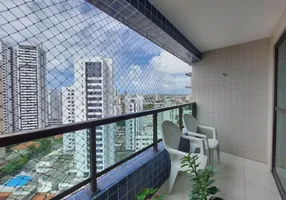 Foto 1 de Apartamento com 3 Quartos à venda, 93m² em Madalena, Recife