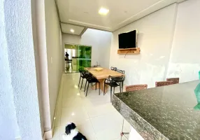 Foto 1 de Casa com 3 Quartos à venda, 170m² em Residencial Canada, Goiânia