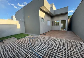 Foto 1 de Casa com 3 Quartos à venda, 107m² em Água Limpa Park , Campo Grande