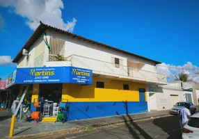 Foto 1 de Sobrado com 3 Quartos para alugar, 221m² em Planalto, Uberlândia