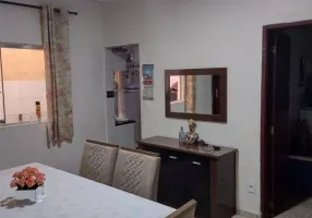 Foto 1 de Casa com 2 Quartos à venda, 100m² em Vila Silviânia, Carapicuíba