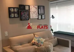 Foto 1 de Flat com 2 Quartos à venda, 49m² em Campo Belo, São Paulo