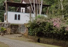 Foto 1 de Casa de Condomínio com 3 Quartos à venda, 180m² em Monte Olivete, Guapimirim