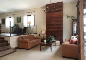 Foto 1 de Casa com 3 Quartos à venda, 330m² em Granja Viana, Carapicuíba