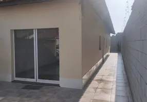 Foto 1 de Casa com 2 Quartos à venda, 66m² em Tupy, Itanhaém