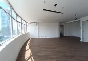 Foto 1 de Apartamento com 3 Quartos à venda, 180m² em Jardim Paulistano, São Paulo