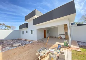 Foto 1 de Casa com 2 Quartos à venda, 82m² em Parque Ibirapuera, Aparecida de Goiânia