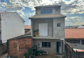 Foto 1 de Sobrado com 3 Quartos à venda, 125m² em Parque Jambeiro, Campinas