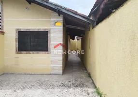 Foto 1 de Casa com 2 Quartos à venda, 70m² em Maracanã, Praia Grande