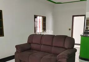 Foto 1 de Casa com 4 Quartos à venda, 230m² em Minas Gerais, Uberlândia