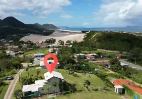Foto 1 de Casa com 2 Quartos à venda, 150m² em Areias de Macacu, Garopaba
