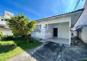 Foto 1 de Casa com 3 Quartos à venda, 75m² em Capoeiras, Florianópolis