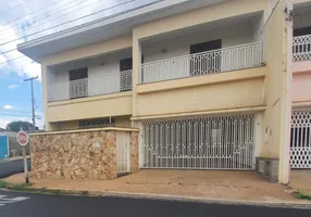 Foto 1 de Sobrado com 3 Quartos para alugar, 111m² em Vila Deriggi, São Carlos