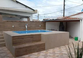 Foto 1 de Casa com 2 Quartos à venda, 160m² em Castelo, Santos