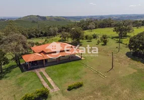 Foto 1 de Fazenda/Sítio com 3 Quartos à venda, 230m² em Brigadeiro Tobias, Sorocaba