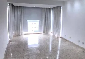 Foto 1 de Apartamento com 3 Quartos para alugar, 220m² em Gonzaga, Santos