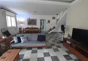 Foto 1 de Casa com 4 Quartos para venda ou aluguel, 250m² em Prado, Recife