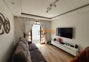 Foto 1 de Casa com 2 Quartos à venda, 196m² em Jardim do Papai, Guarulhos