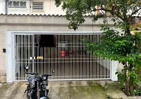 Foto 1 de Sobrado com 3 Quartos para venda ou aluguel, 150m² em Cidade Monções, São Paulo