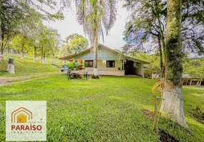 Foto 1 de Fazenda/Sítio com 3 Quartos à venda, 300m² em Centro, Quitandinha