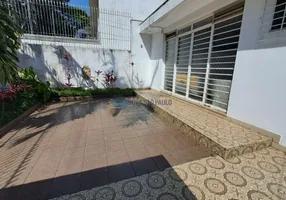 Foto 1 de Casa com 2 Quartos à venda, 182m² em Planalto Paulista, São Paulo