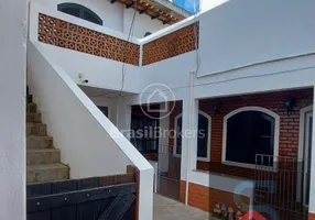 Foto 1 de Casa com 6 Quartos à venda, 240m² em Vila Nova, Cabo Frio