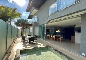 Foto 1 de Casa de Condomínio com 4 Quartos à venda, 366m² em Jardins Lisboa, Goiânia