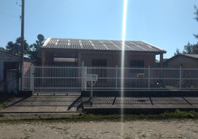 Foto 1 de Casa com 2 Quartos à venda, 132m² em Praia do Magisterio, Balneário Pinhal