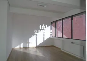 Foto 1 de Sala Comercial para alugar, 24m² em Petrópolis, Porto Alegre