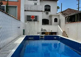 Foto 1 de Sobrado com 3 Quartos à venda, 160m² em Macuco, Santos