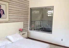 Foto 1 de Casa de Condomínio com 4 Quartos à venda, 350m² em Sapê, Niterói