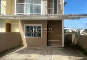 Foto 1 de Sobrado com 2 Quartos à venda, 72m² em Forquilhinhas, São José