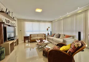 Foto 1 de Apartamento com 3 Quartos à venda, 180m² em , Navegantes