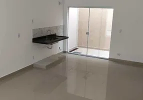 Foto 1 de Casa com 2 Quartos à venda, 90m² em Jardim Virgínia , Guarujá