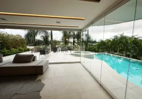 Foto 1 de Casa de Condomínio com 4 Quartos para alugar, 1036m² em Tamboré, Santana de Parnaíba